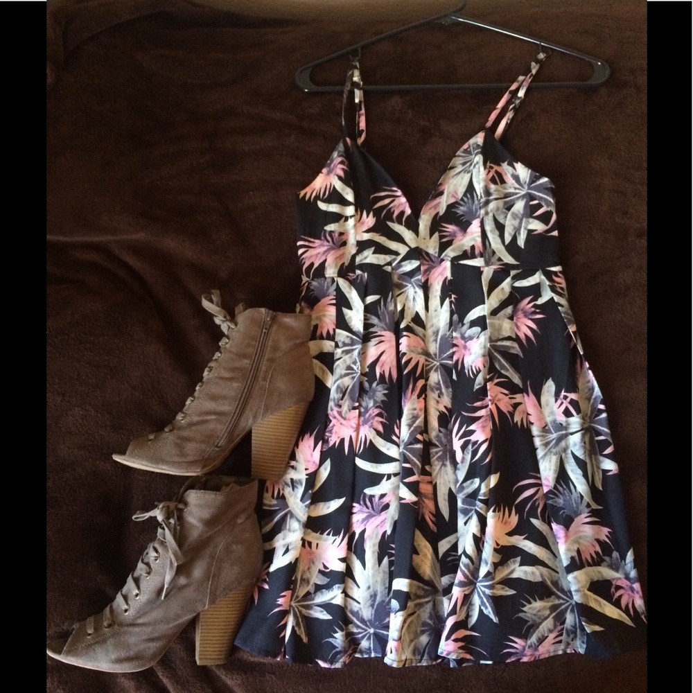 Skater Summer Palm Tree Print Dress Small NWOT